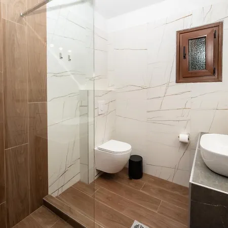 Hotel apartamentowy Marlen Luxury & 3*